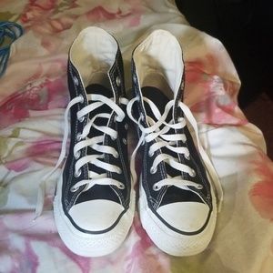 Black high top converse